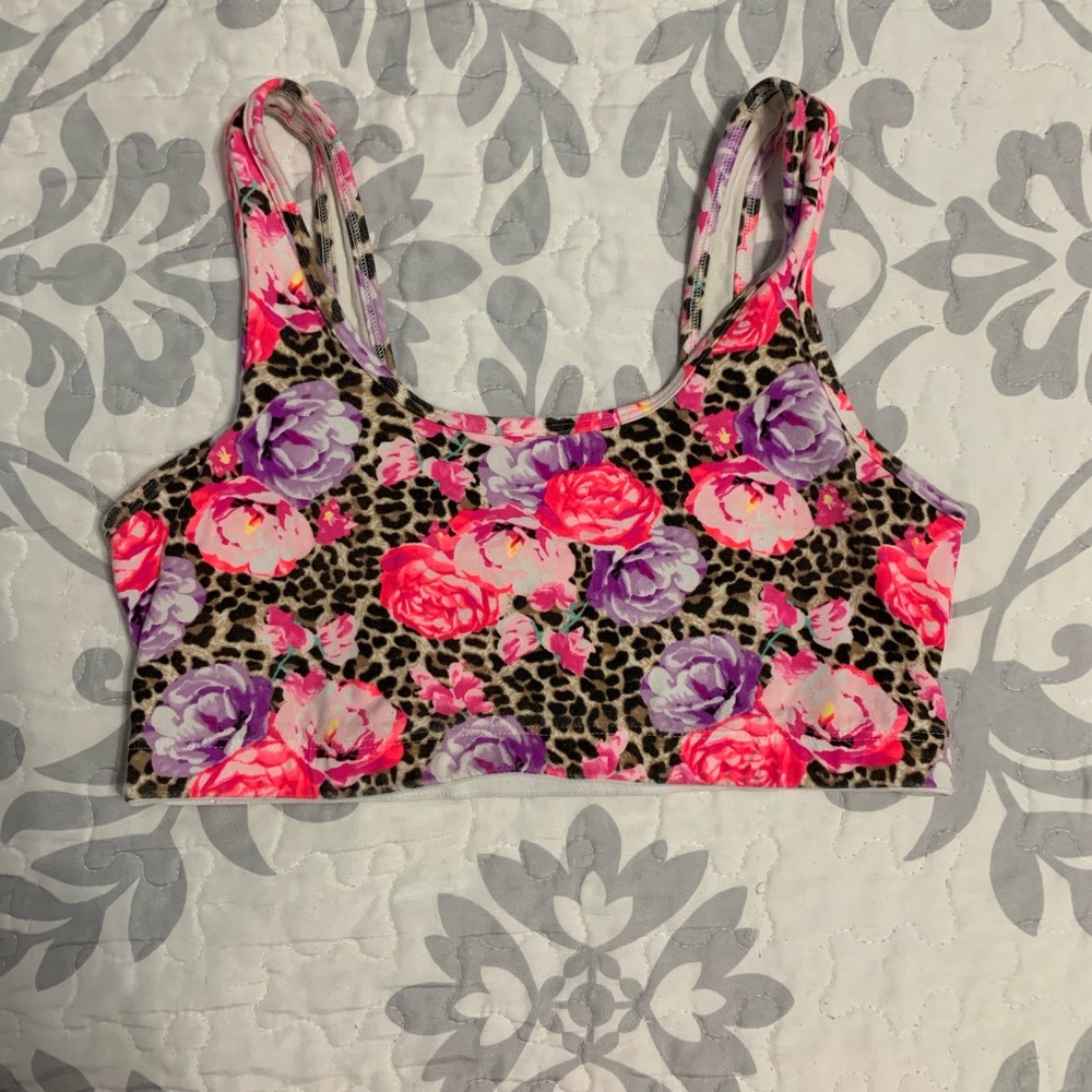 VS Pink sports bra